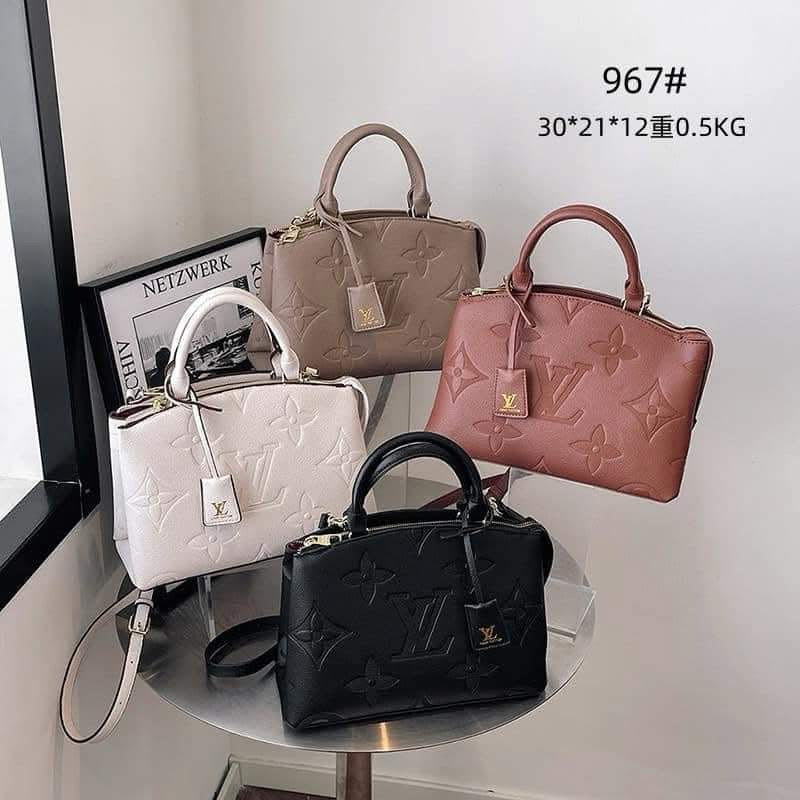 What a deal shoulder with long strap