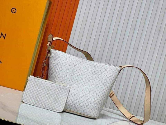 Vee All In shoulder bag