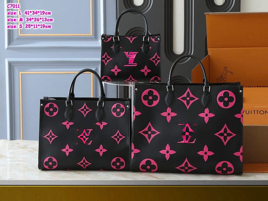 Sassy black / pink Tote