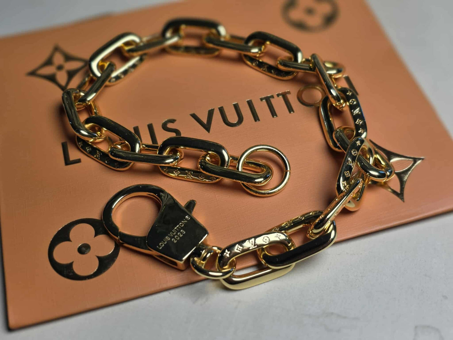 Vee Thick Gold Chain Necklace
