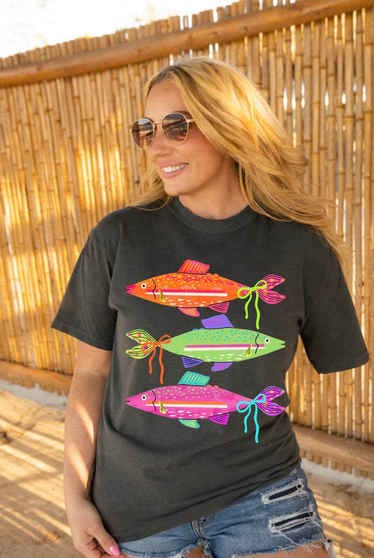 Bowtied Catch Comfort Colors Tee