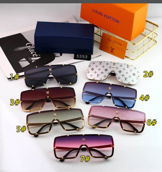 Sunglasses w case