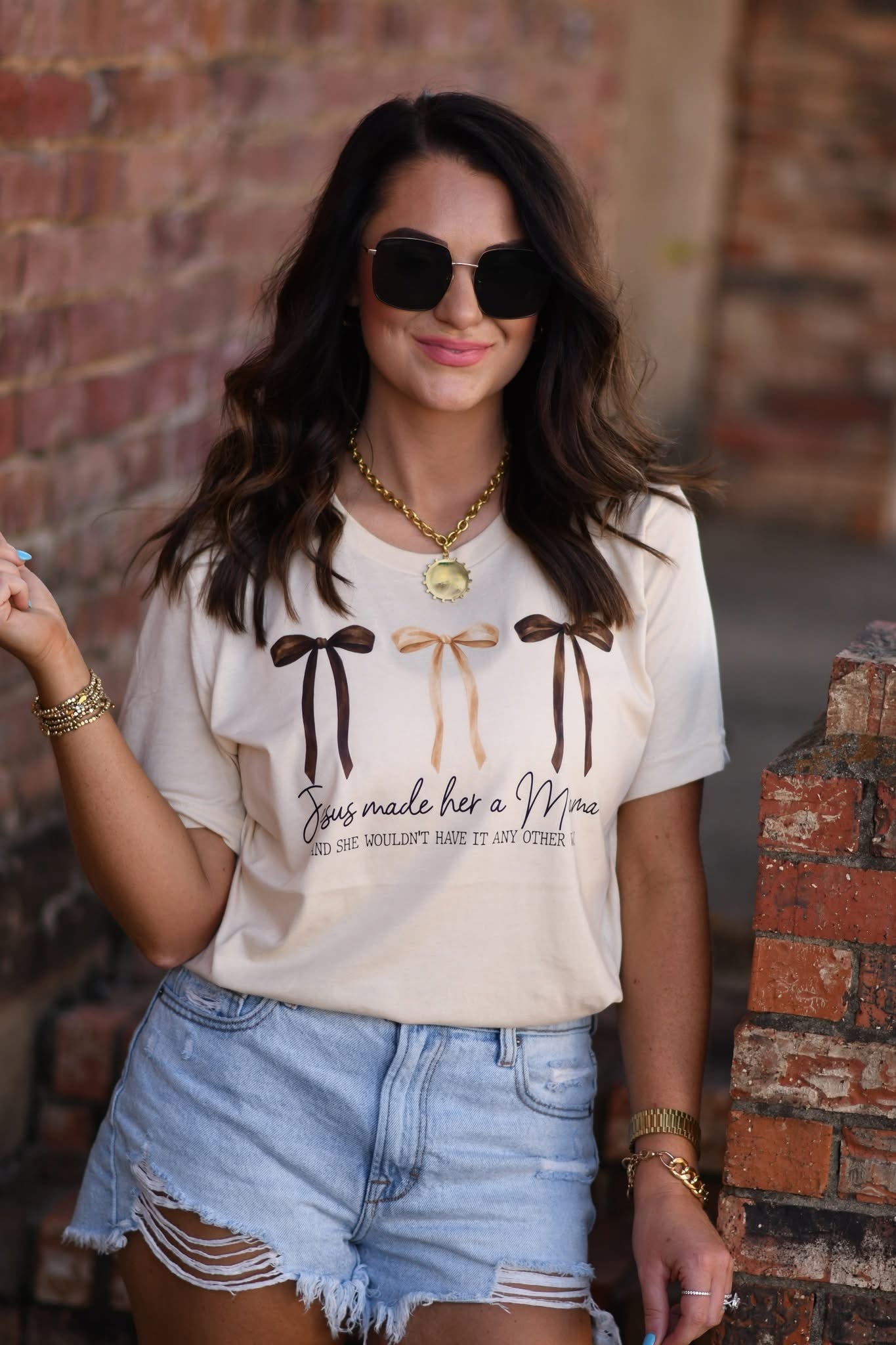 Jesus made her a mama tee