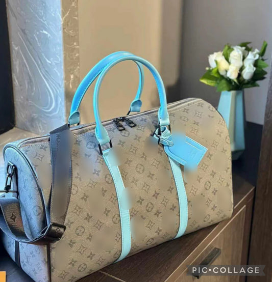 Grey blue vee duffle