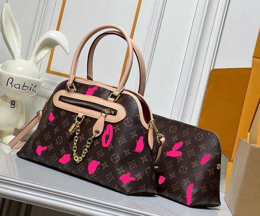 2 pc set vee hand carry w long strap & extra makeup pouch