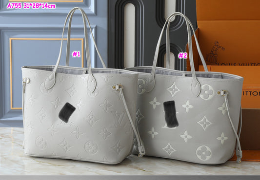 Vee brume never one mid Tote
