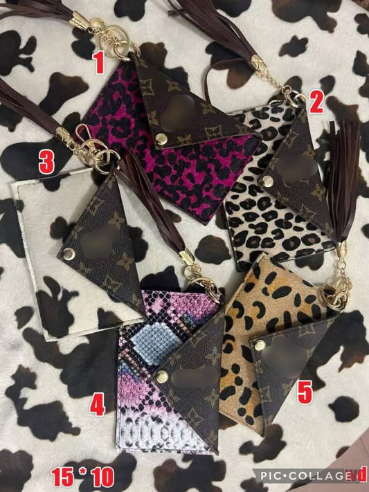 Keychain coin pouch