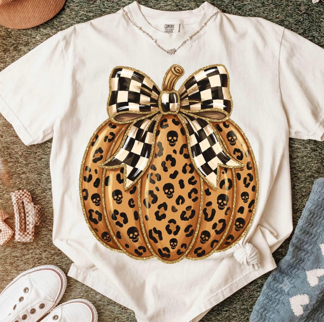 Preppy Leopard Skull Pumpkin  Comfort Colors Tee