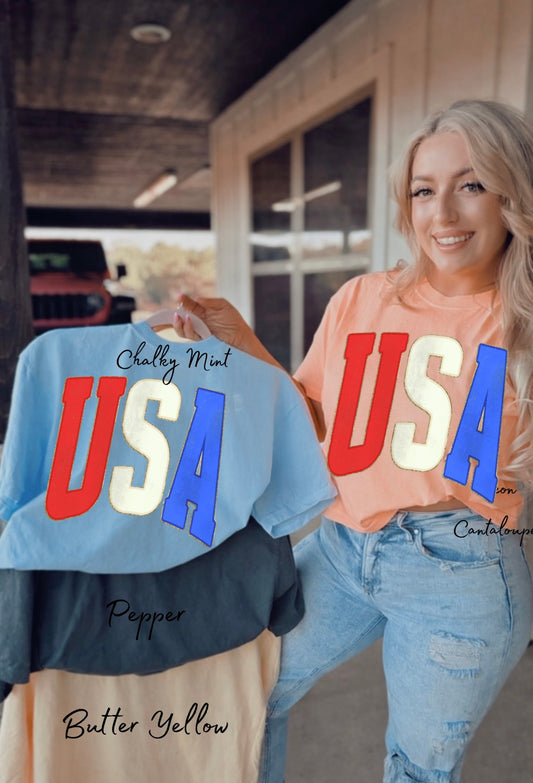 USA gold outline BOXY Comfort Color Tee