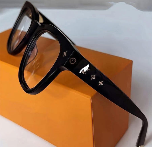 Vee glasses