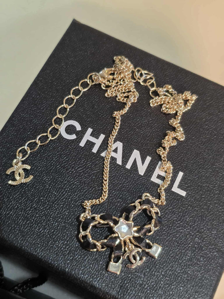 Double C Bow Necklace