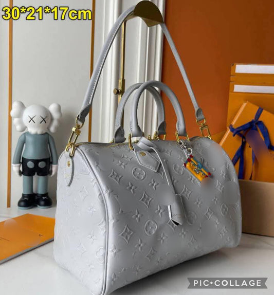 Vee Grey Embossed Speed