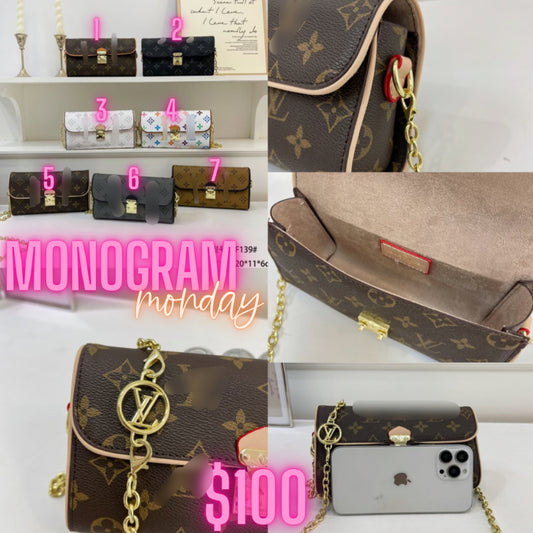 Mono Monday crossbody Vee